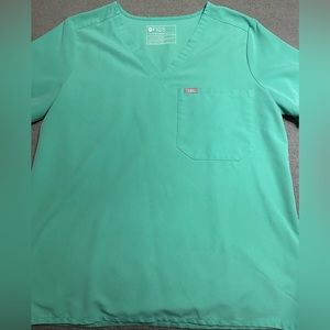 Surgical Green Catarina™ - One-Pocket Scrub Top Size Large